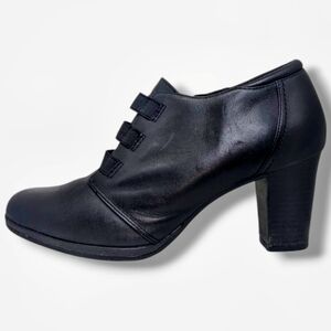 Clarks | Brynna Celia Black Leather Women Booties Women's Size 10